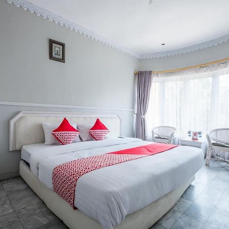 Oyo 1444 Patradissa Stasiun Bandung Hotel Екстериор снимка