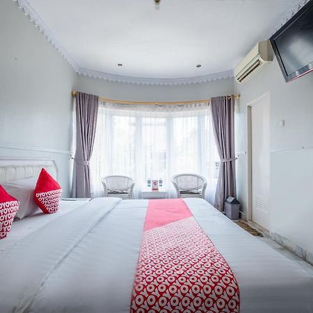 Oyo 1444 Patradissa Stasiun Bandung Hotel Екстериор снимка