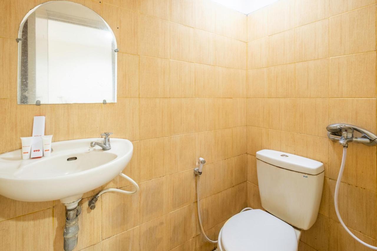 Oyo 1444 Patradissa Stasiun Bandung Hotel Екстериор снимка