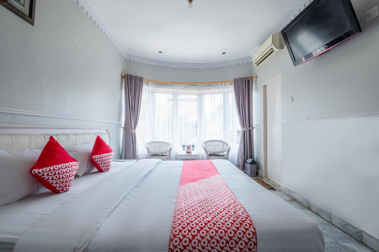 Oyo 1444 Patradissa Stasiun Bandung Hotel Екстериор снимка