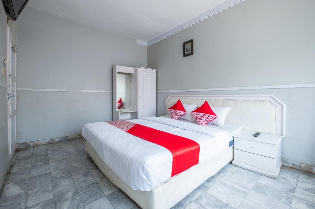 Oyo 1444 Patradissa Stasiun Bandung Hotel Екстериор снимка