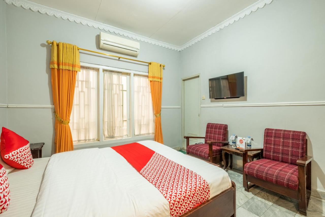 Oyo 1444 Patradissa Stasiun Bandung Hotel Екстериор снимка