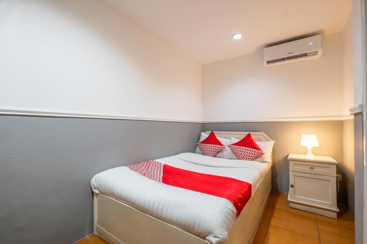 Oyo 1444 Patradissa Stasiun Bandung Hotel Екстериор снимка