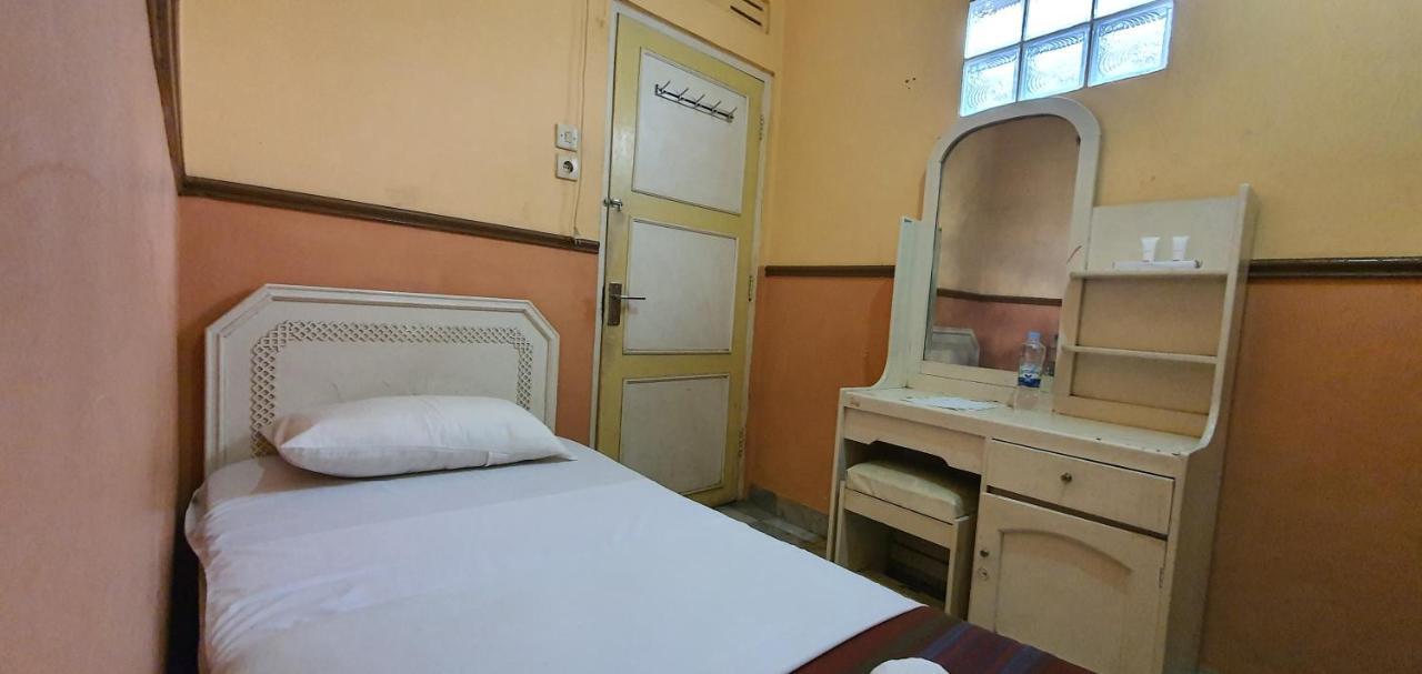 Oyo 1444 Patradissa Stasiun Bandung Hotel Екстериор снимка