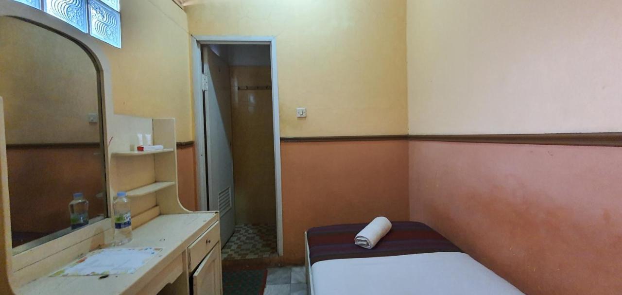 Oyo 1444 Patradissa Stasiun Bandung Hotel Екстериор снимка