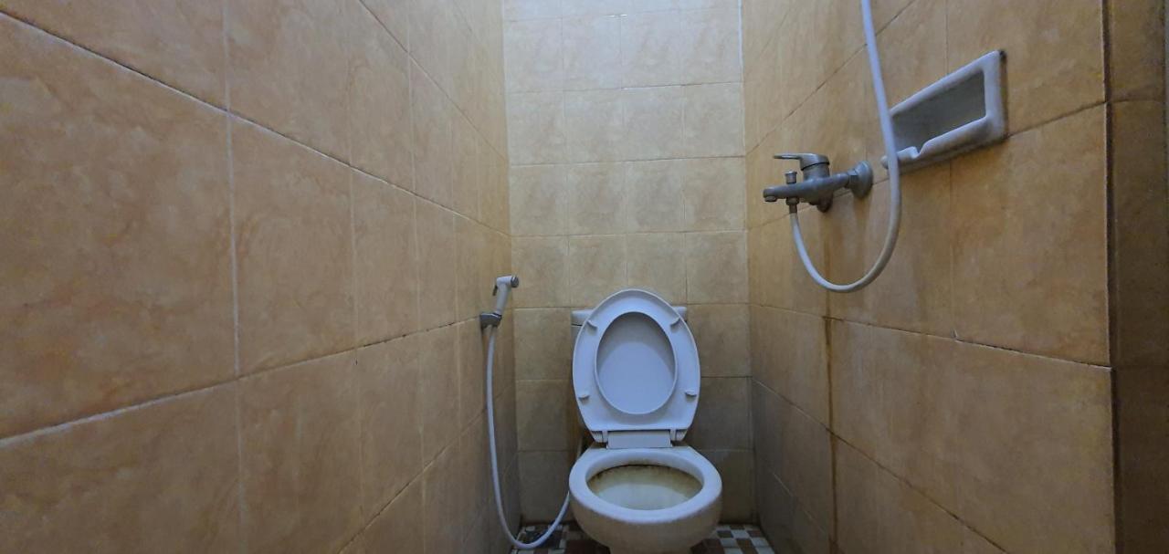 Oyo 1444 Patradissa Stasiun Bandung Hotel Екстериор снимка